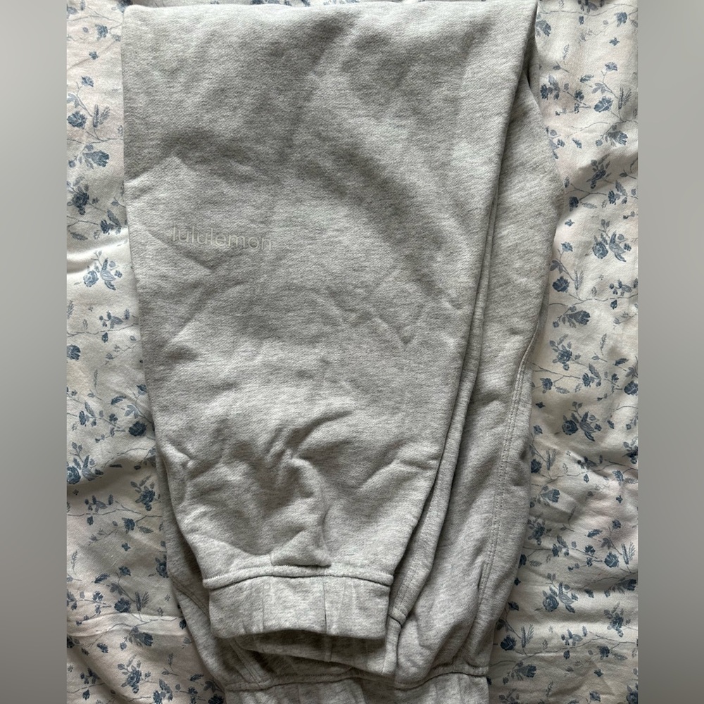 Lululemon joggers